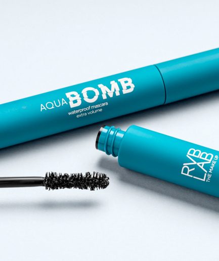 Aqua Bomb Mascara - Vedenkestävä ripsiväri