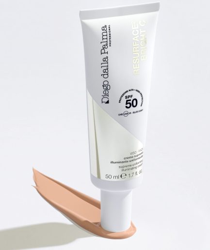 Supreme Uniforming and Illuminating cream - sävyttävä spf50 voide