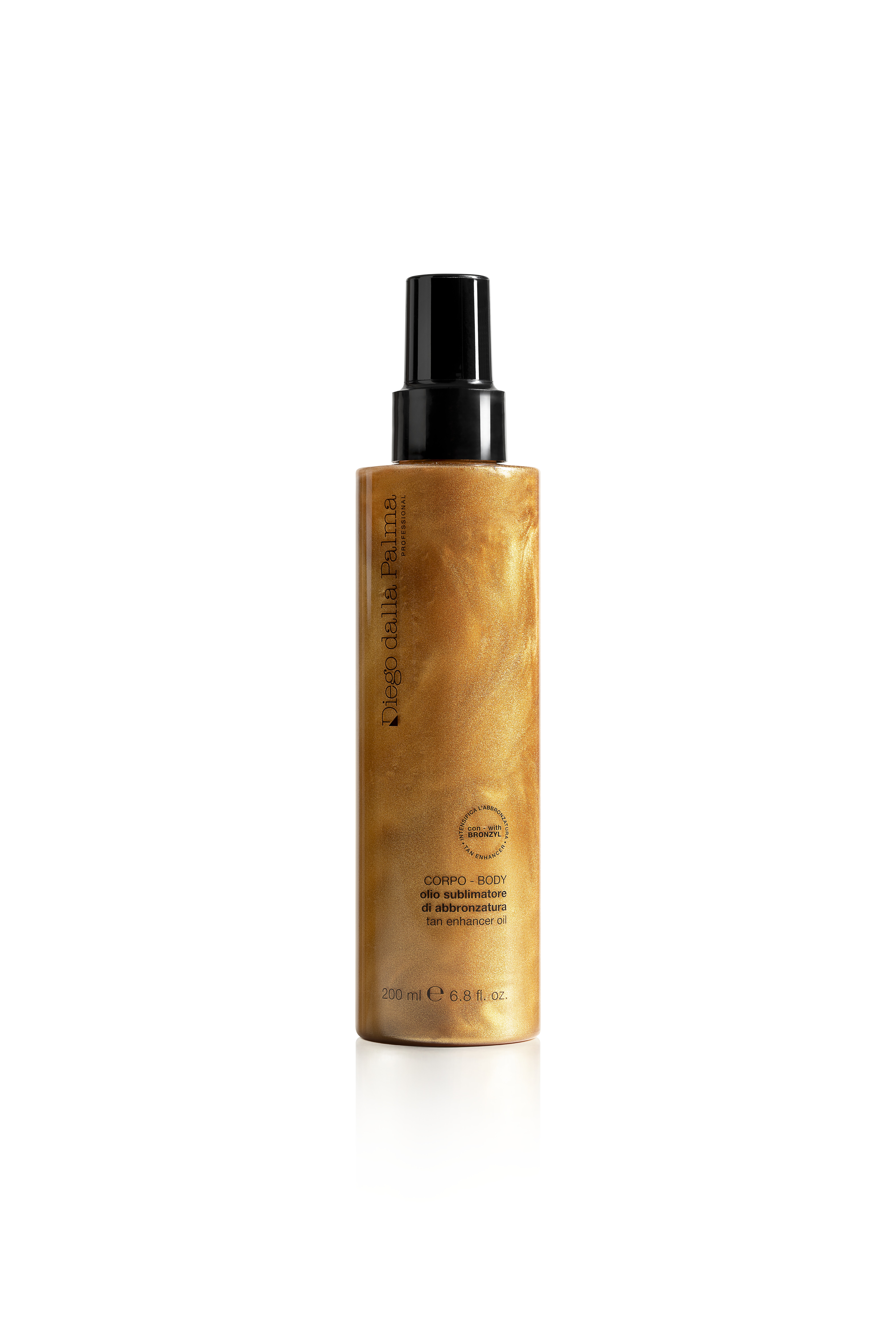 PF77121 TAN ENHANCER OIL Valmistelee ihoa auringolle altistumiseen, tehostaa ja kirkastaa ihon sävyä. Bronzylin ansiosta maksimoi ja pidentää rusketusta. Ihanteellinen niille, jotka haluavat pehmeän ihon ja intensiivisen, hehkuvan rusketuksen. Veden ja hikoilunkestävä.